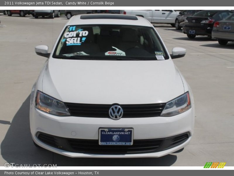 Candy White / Cornsilk Beige 2011 Volkswagen Jetta TDI Sedan