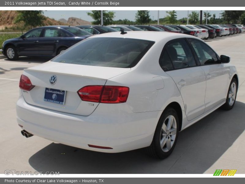 Candy White / Cornsilk Beige 2011 Volkswagen Jetta TDI Sedan