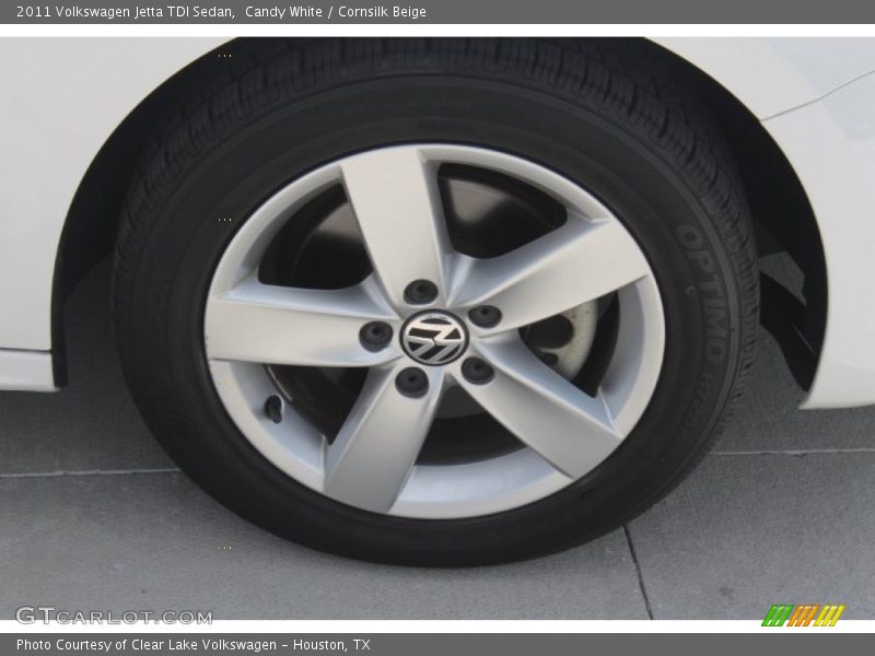 Candy White / Cornsilk Beige 2011 Volkswagen Jetta TDI Sedan