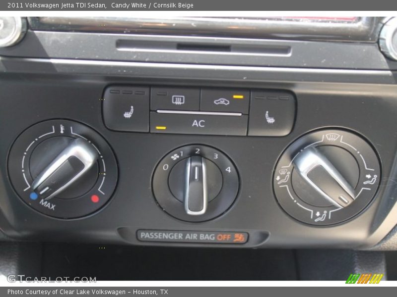 Candy White / Cornsilk Beige 2011 Volkswagen Jetta TDI Sedan