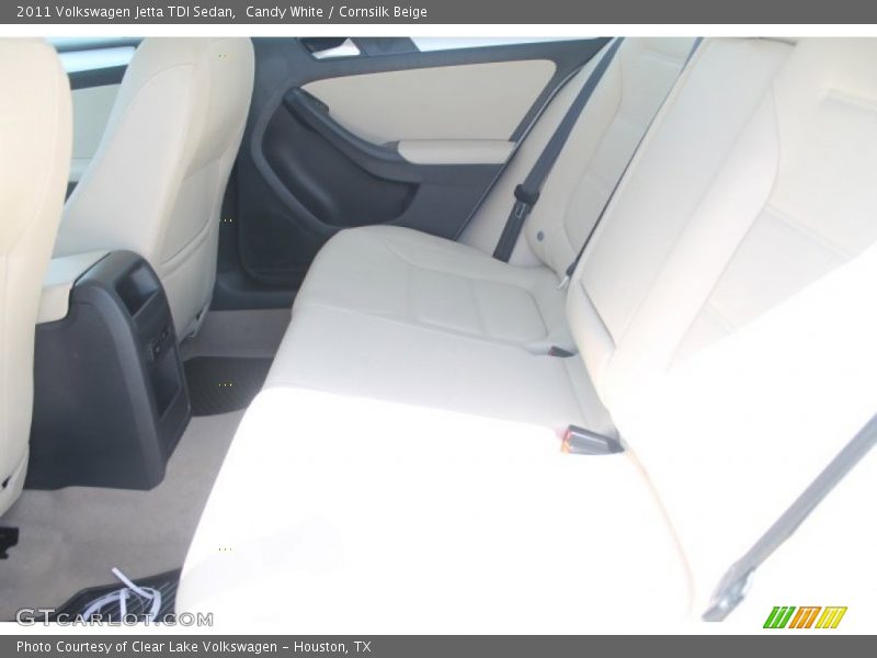 Candy White / Cornsilk Beige 2011 Volkswagen Jetta TDI Sedan