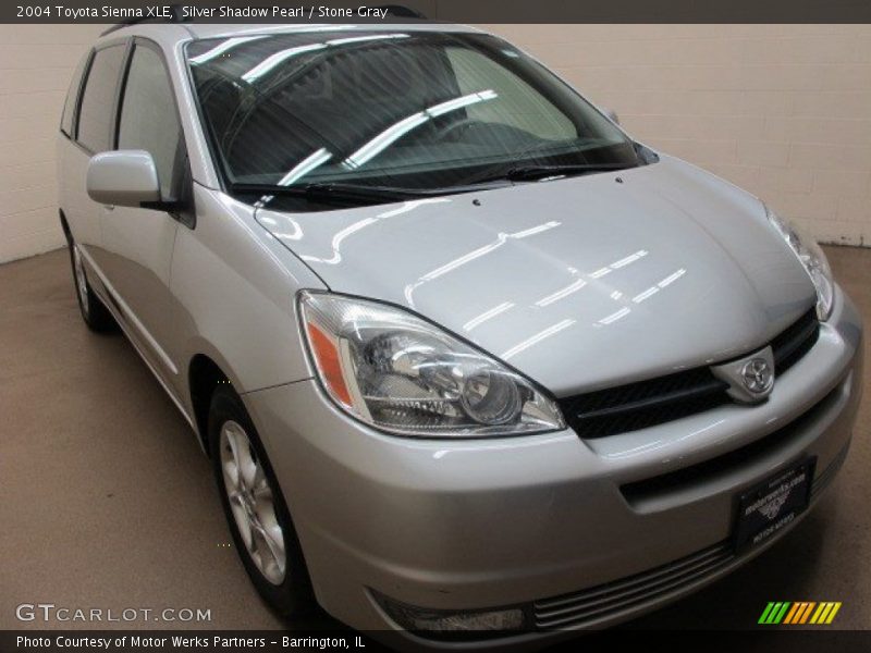 Silver Shadow Pearl / Stone Gray 2004 Toyota Sienna XLE