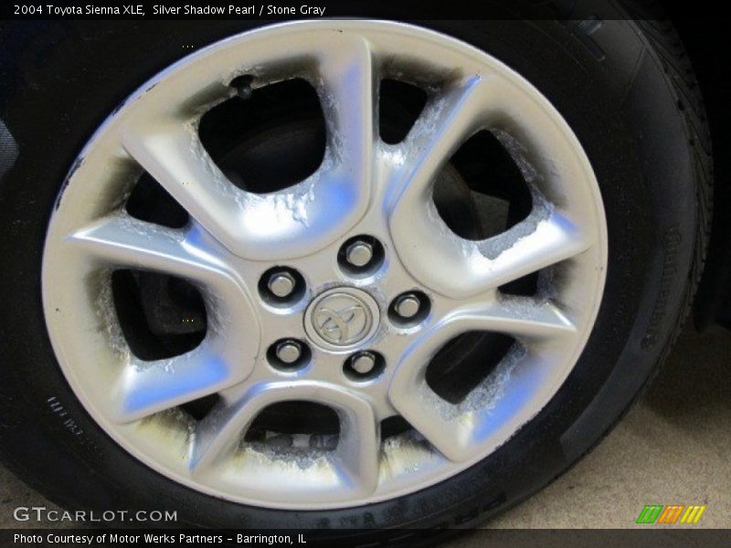 Silver Shadow Pearl / Stone Gray 2004 Toyota Sienna XLE