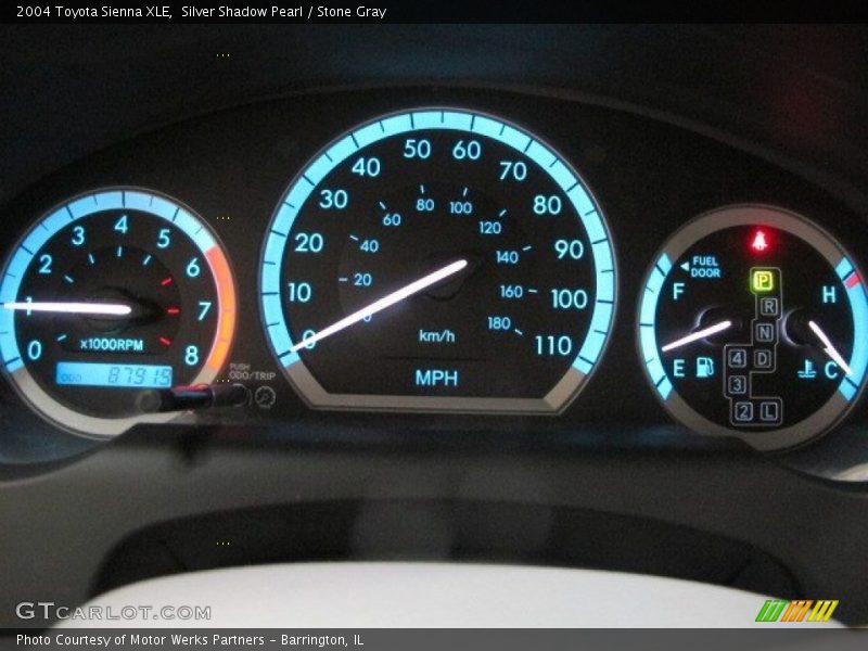 Silver Shadow Pearl / Stone Gray 2004 Toyota Sienna XLE