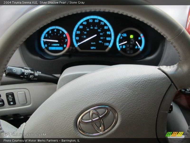 Silver Shadow Pearl / Stone Gray 2004 Toyota Sienna XLE