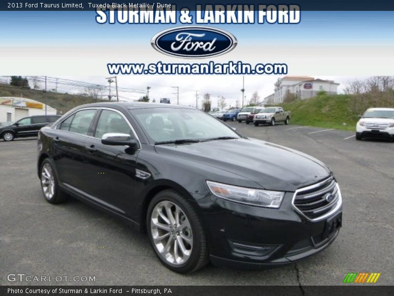 Tuxedo Black Metallic / Dune 2013 Ford Taurus Limited