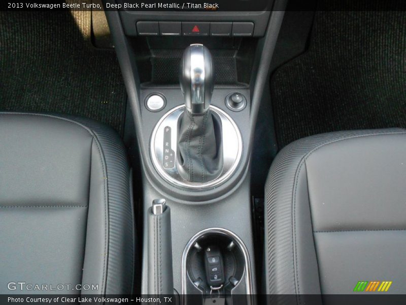 Deep Black Pearl Metallic / Titan Black 2013 Volkswagen Beetle Turbo