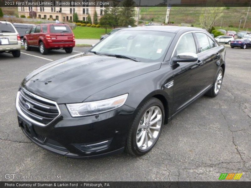 Tuxedo Black Metallic / Dune 2013 Ford Taurus Limited