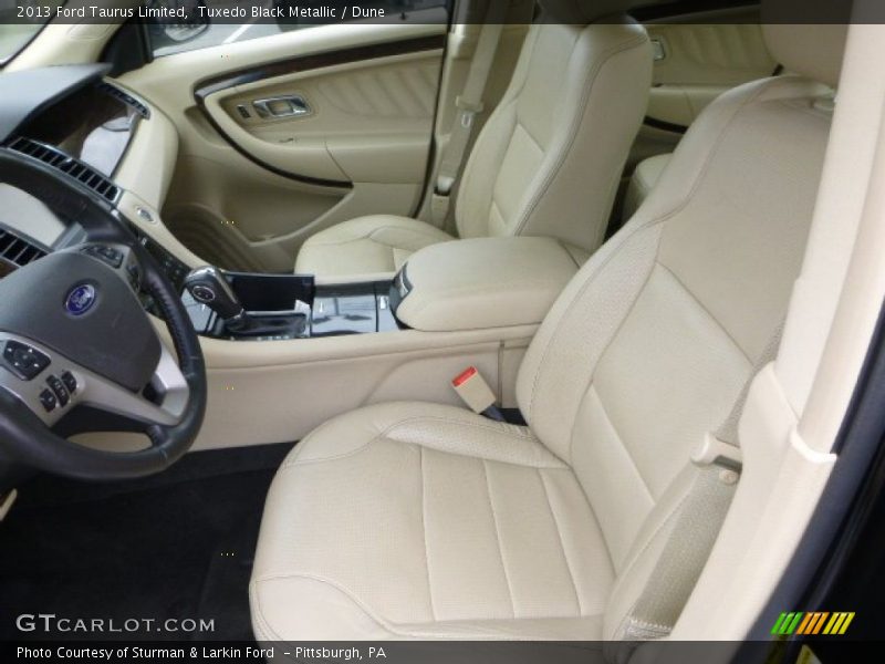 Tuxedo Black Metallic / Dune 2013 Ford Taurus Limited