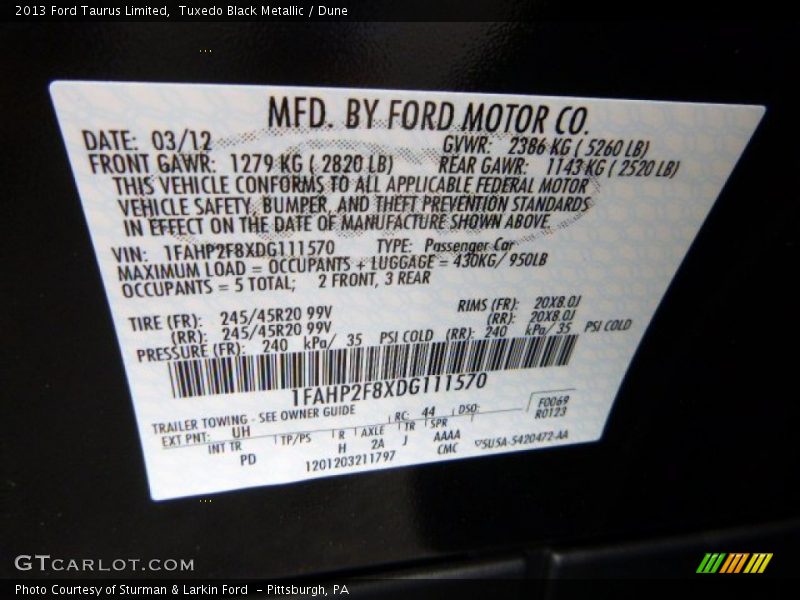 Tuxedo Black Metallic / Dune 2013 Ford Taurus Limited