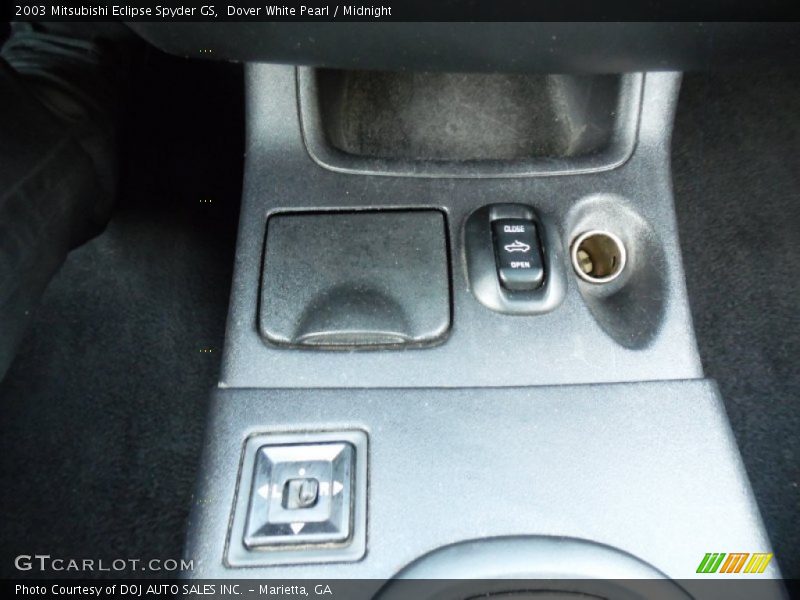Dover White Pearl / Midnight 2003 Mitsubishi Eclipse Spyder GS