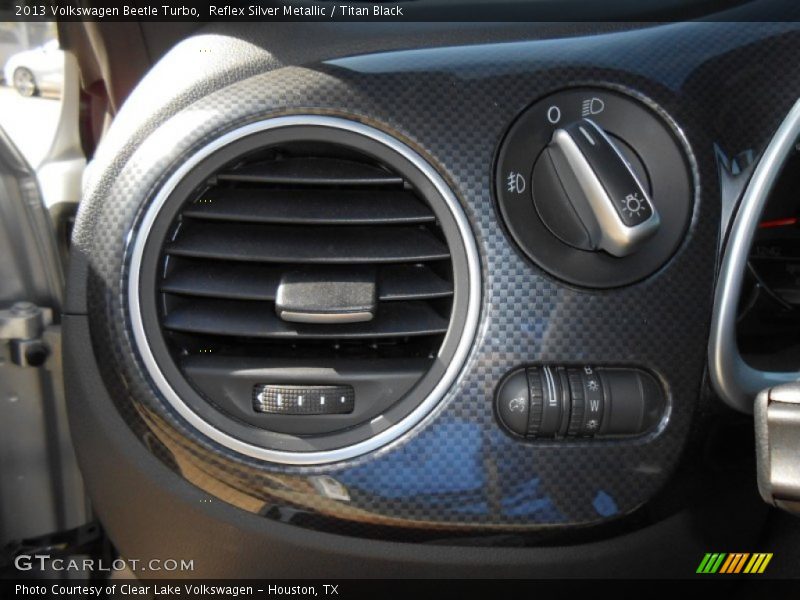Reflex Silver Metallic / Titan Black 2013 Volkswagen Beetle Turbo