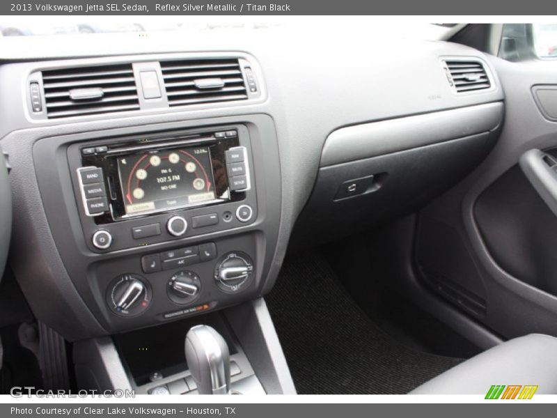 Reflex Silver Metallic / Titan Black 2013 Volkswagen Jetta SEL Sedan