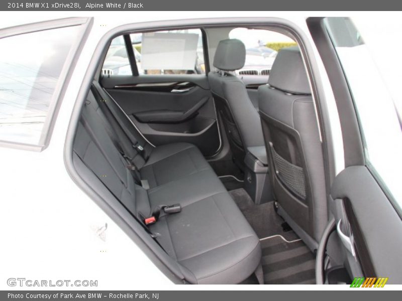 Alpine White / Black 2014 BMW X1 xDrive28i