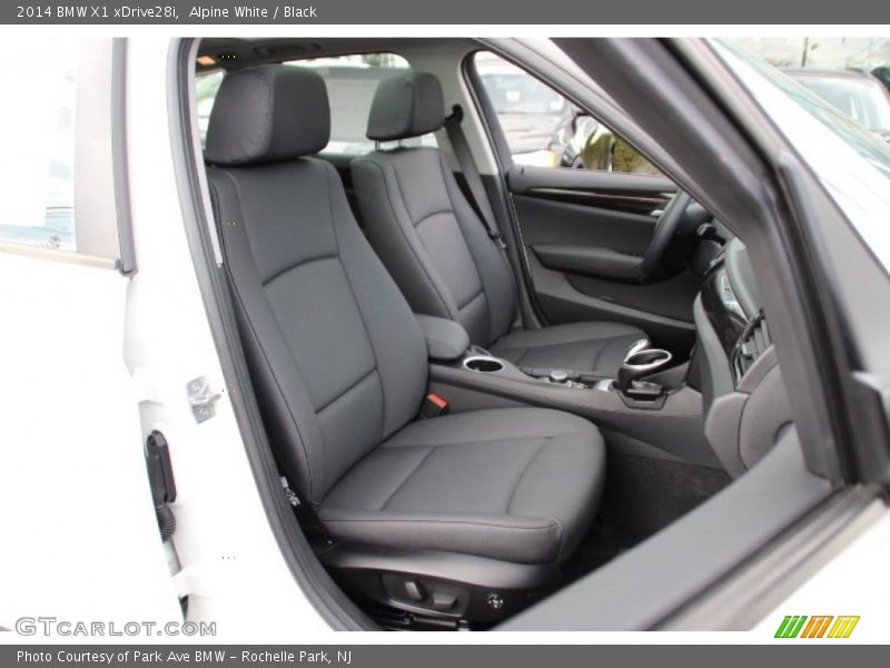 Alpine White / Black 2014 BMW X1 xDrive28i