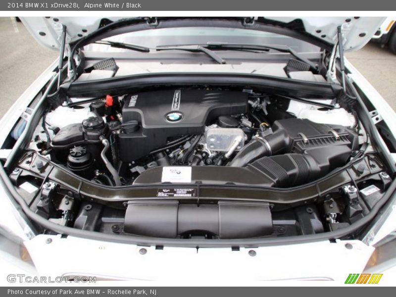 Alpine White / Black 2014 BMW X1 xDrive28i