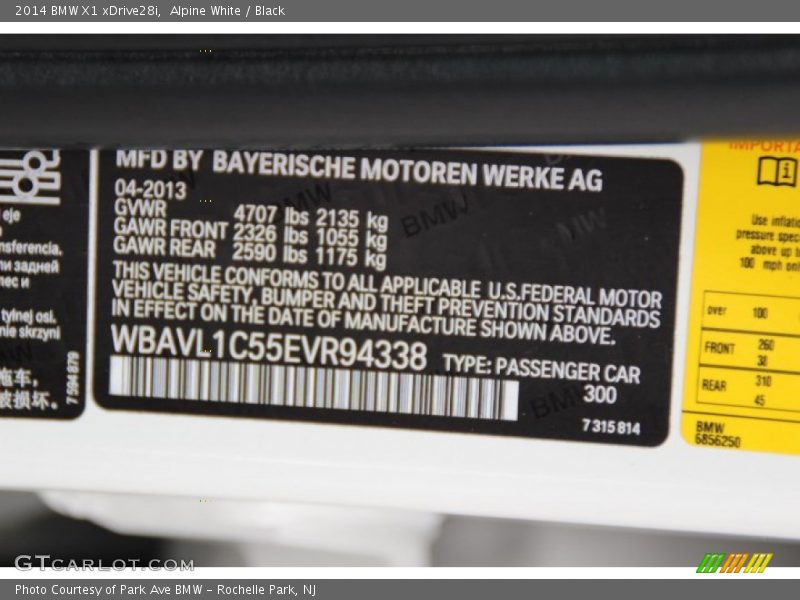 Alpine White / Black 2014 BMW X1 xDrive28i
