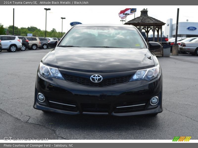 Attitude Black Metallic / Black/Ash 2014 Toyota Camry SE