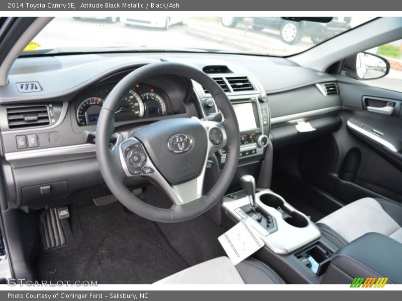 Attitude Black Metallic / Black/Ash 2014 Toyota Camry SE