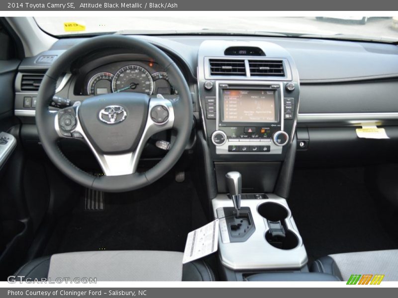 Attitude Black Metallic / Black/Ash 2014 Toyota Camry SE