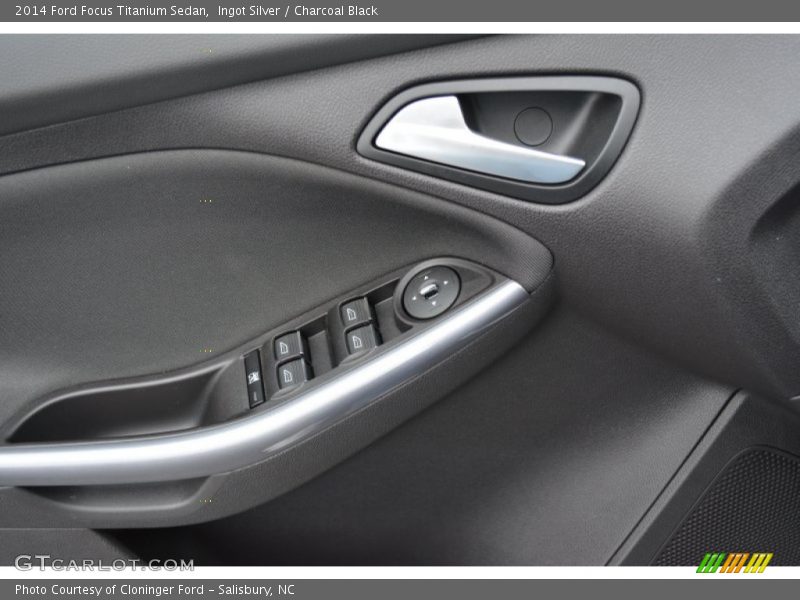 Ingot Silver / Charcoal Black 2014 Ford Focus Titanium Sedan