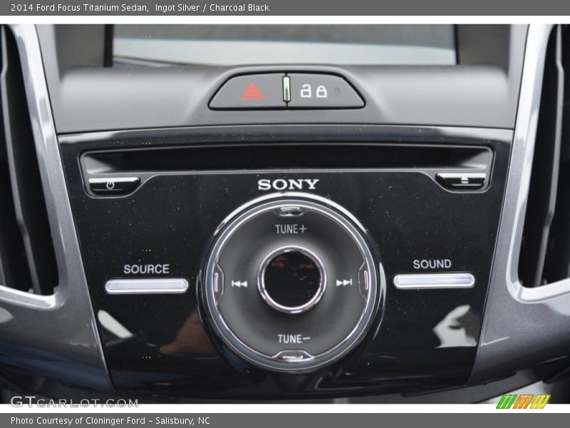 Ingot Silver / Charcoal Black 2014 Ford Focus Titanium Sedan