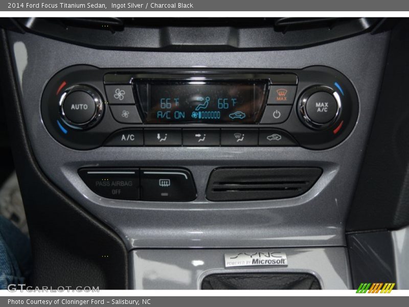 Ingot Silver / Charcoal Black 2014 Ford Focus Titanium Sedan