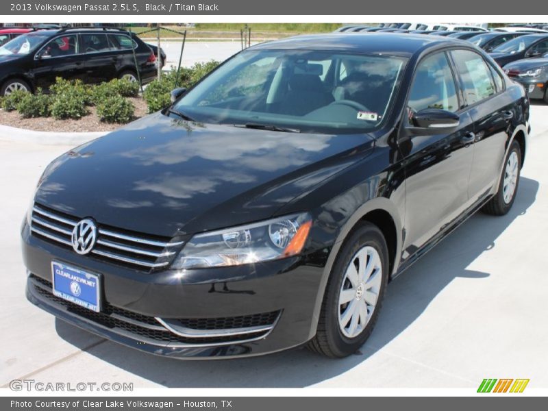 Black / Titan Black 2013 Volkswagen Passat 2.5L S