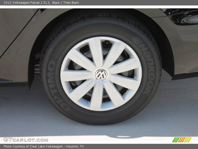 Black / Titan Black 2013 Volkswagen Passat 2.5L S