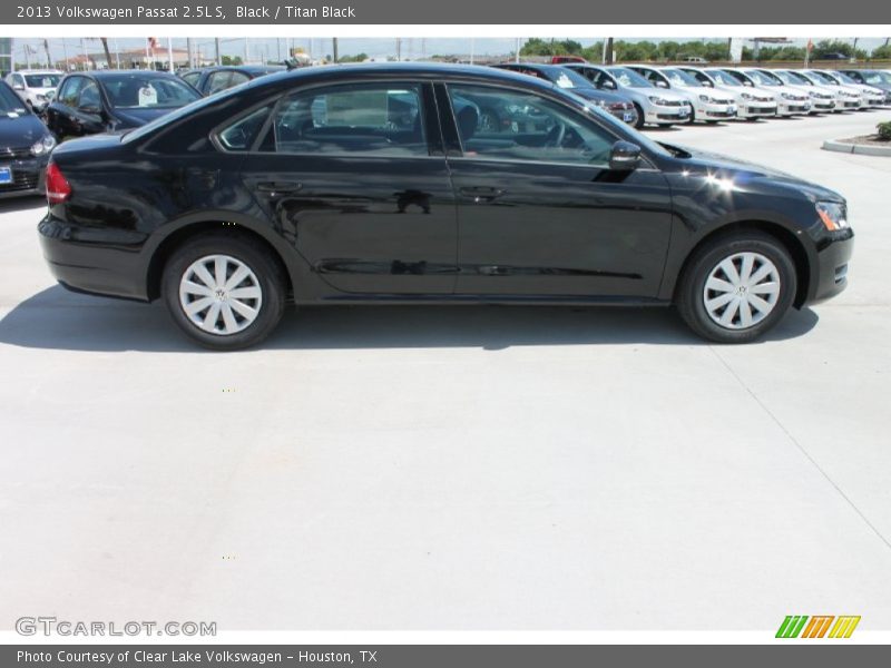 Black / Titan Black 2013 Volkswagen Passat 2.5L S
