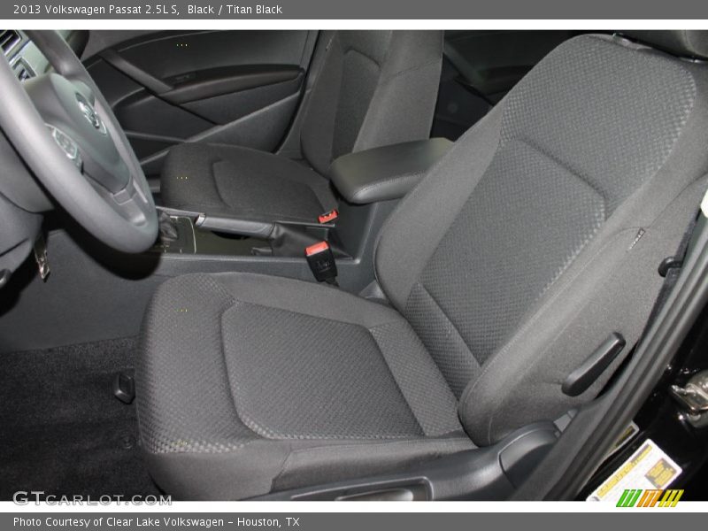 Black / Titan Black 2013 Volkswagen Passat 2.5L S