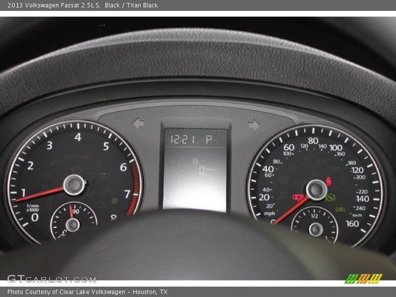 Black / Titan Black 2013 Volkswagen Passat 2.5L S