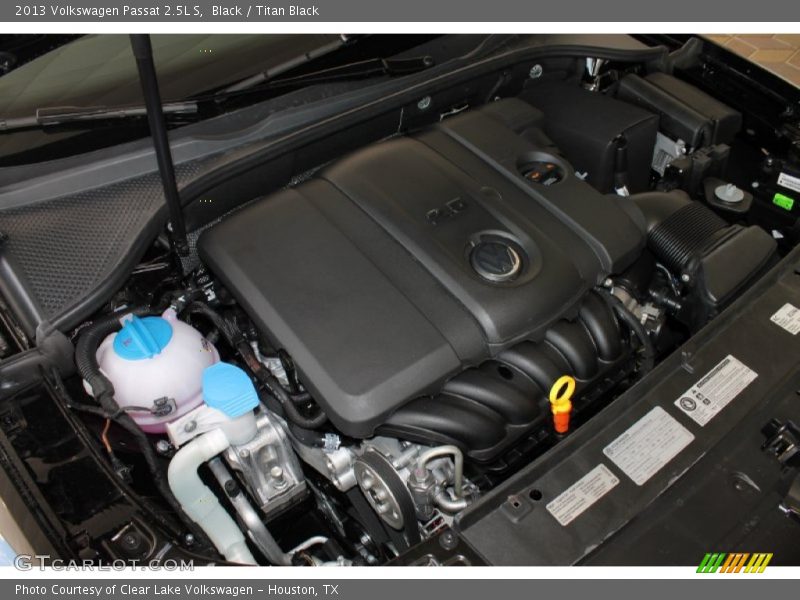 Black / Titan Black 2013 Volkswagen Passat 2.5L S
