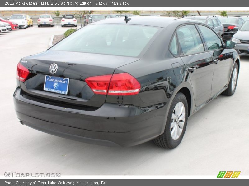 Black / Titan Black 2013 Volkswagen Passat 2.5L Wolfsburg Edition