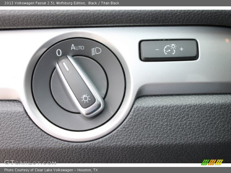 Black / Titan Black 2013 Volkswagen Passat 2.5L Wolfsburg Edition