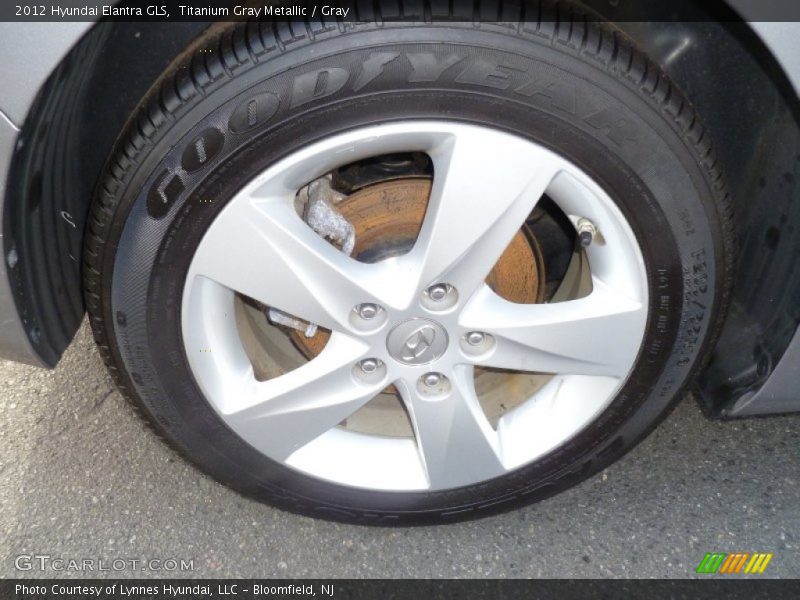 Titanium Gray Metallic / Gray 2012 Hyundai Elantra GLS