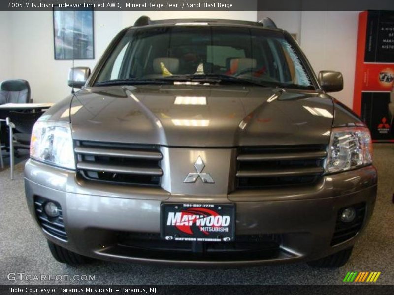 Mineral Beige Pearl / Sand Blast Beige 2005 Mitsubishi Endeavor Limited AWD
