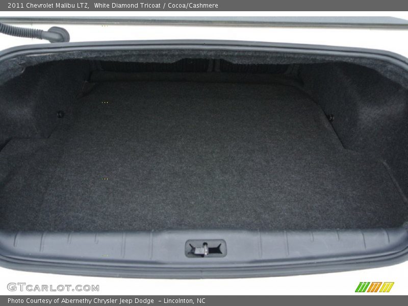 White Diamond Tricoat / Cocoa/Cashmere 2011 Chevrolet Malibu LTZ