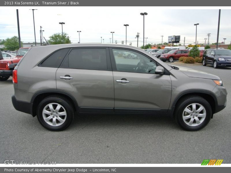 Titanium Silver / Black 2013 Kia Sorento LX
