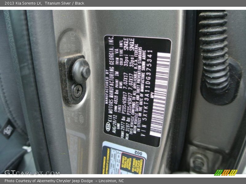 Titanium Silver / Black 2013 Kia Sorento LX