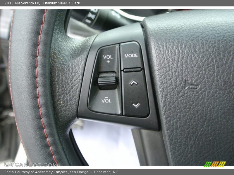 Titanium Silver / Black 2013 Kia Sorento LX