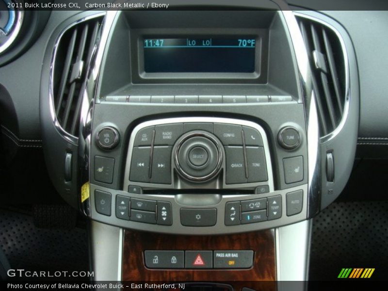 Carbon Black Metallic / Ebony 2011 Buick LaCrosse CXL