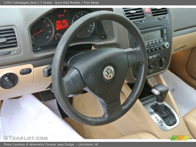 Spice Red Metallic / Pure Beige 2006 Volkswagen Jetta 2.5 Sedan