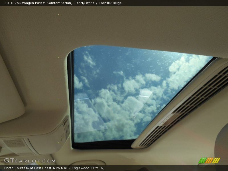 Candy White / Cornsilk Beige 2010 Volkswagen Passat Komfort Sedan