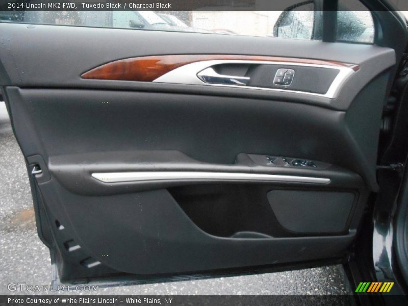 Tuxedo Black / Charcoal Black 2014 Lincoln MKZ FWD