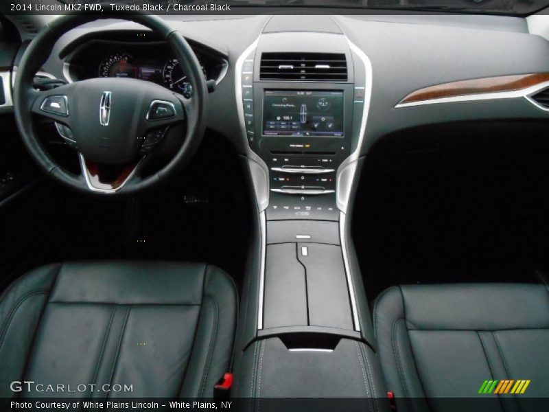 Dashboard of 2014 MKZ FWD