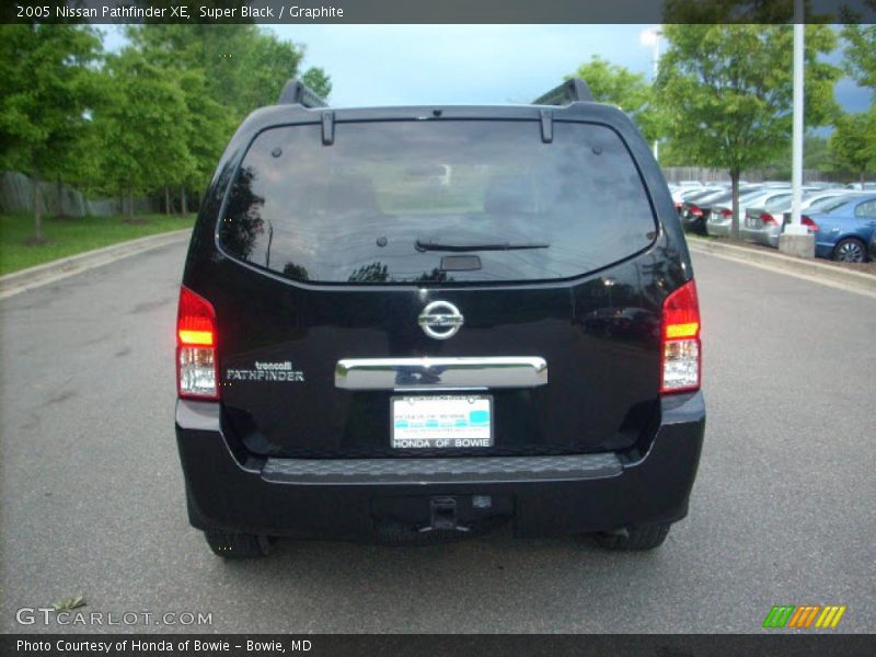 Super Black / Graphite 2005 Nissan Pathfinder XE