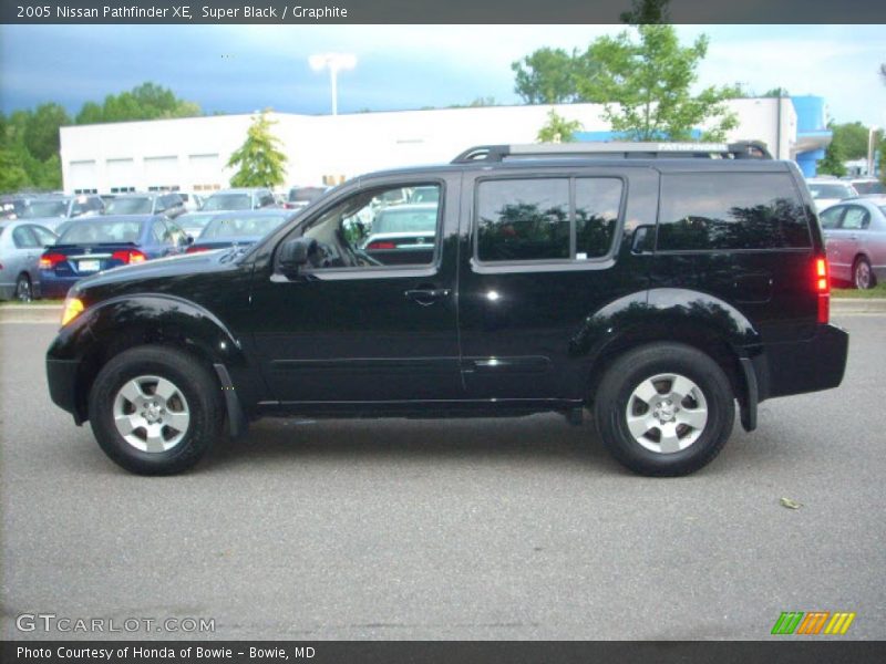 Super Black / Graphite 2005 Nissan Pathfinder XE