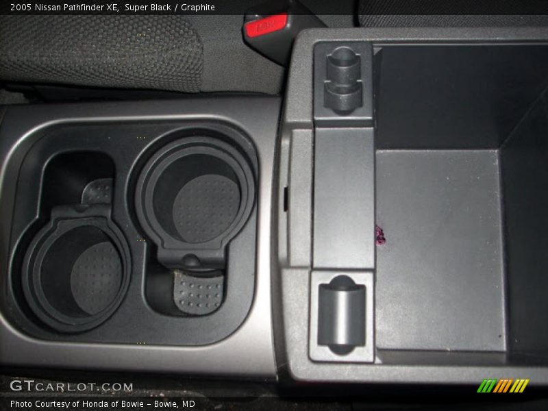 Super Black / Graphite 2005 Nissan Pathfinder XE