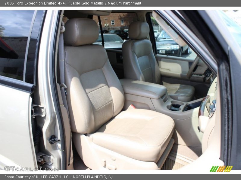 Pueblo Gold Metallic / Medium Parchment 2005 Ford Expedition Limited 4x4